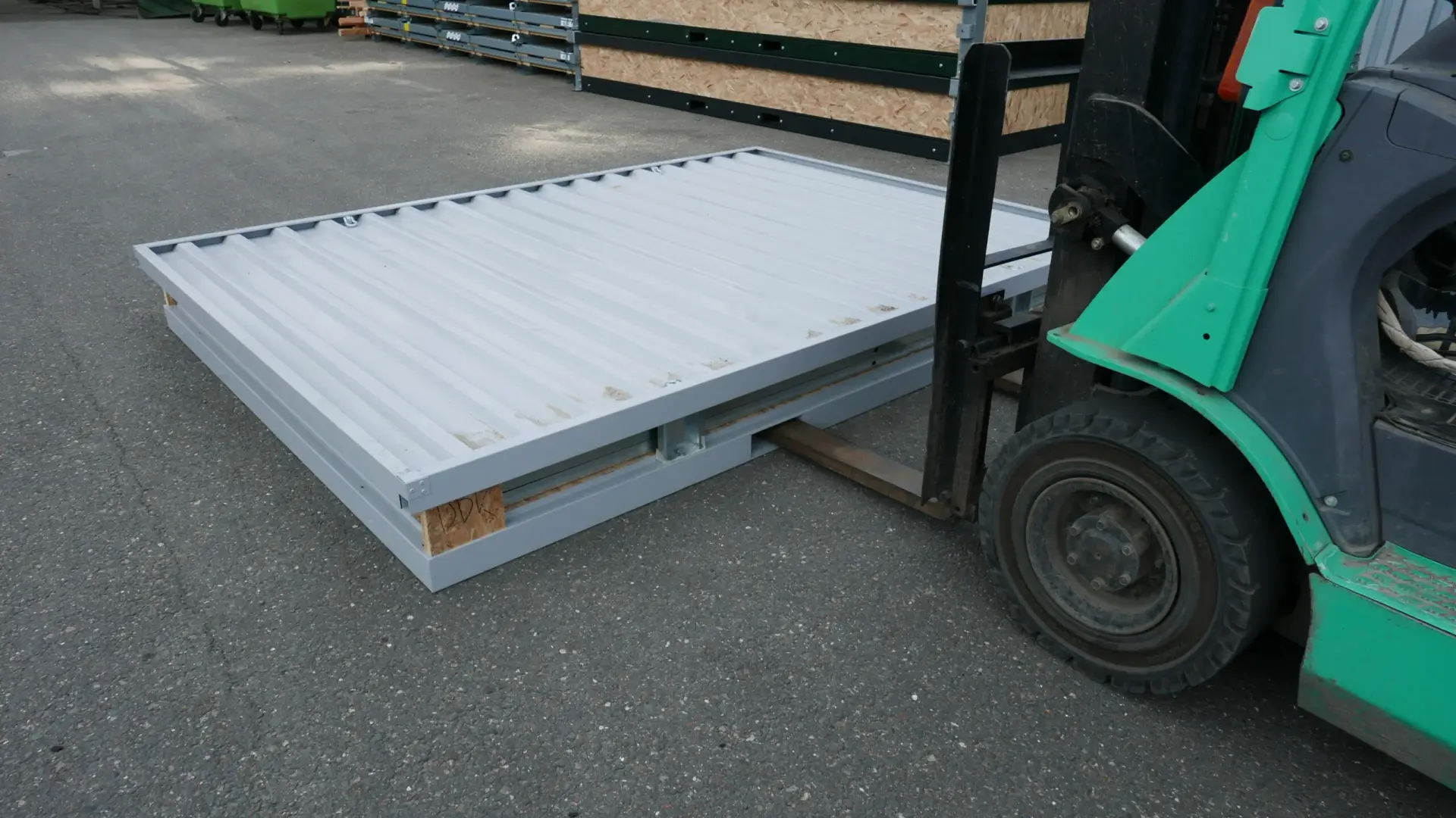 L9990462-scaled-1